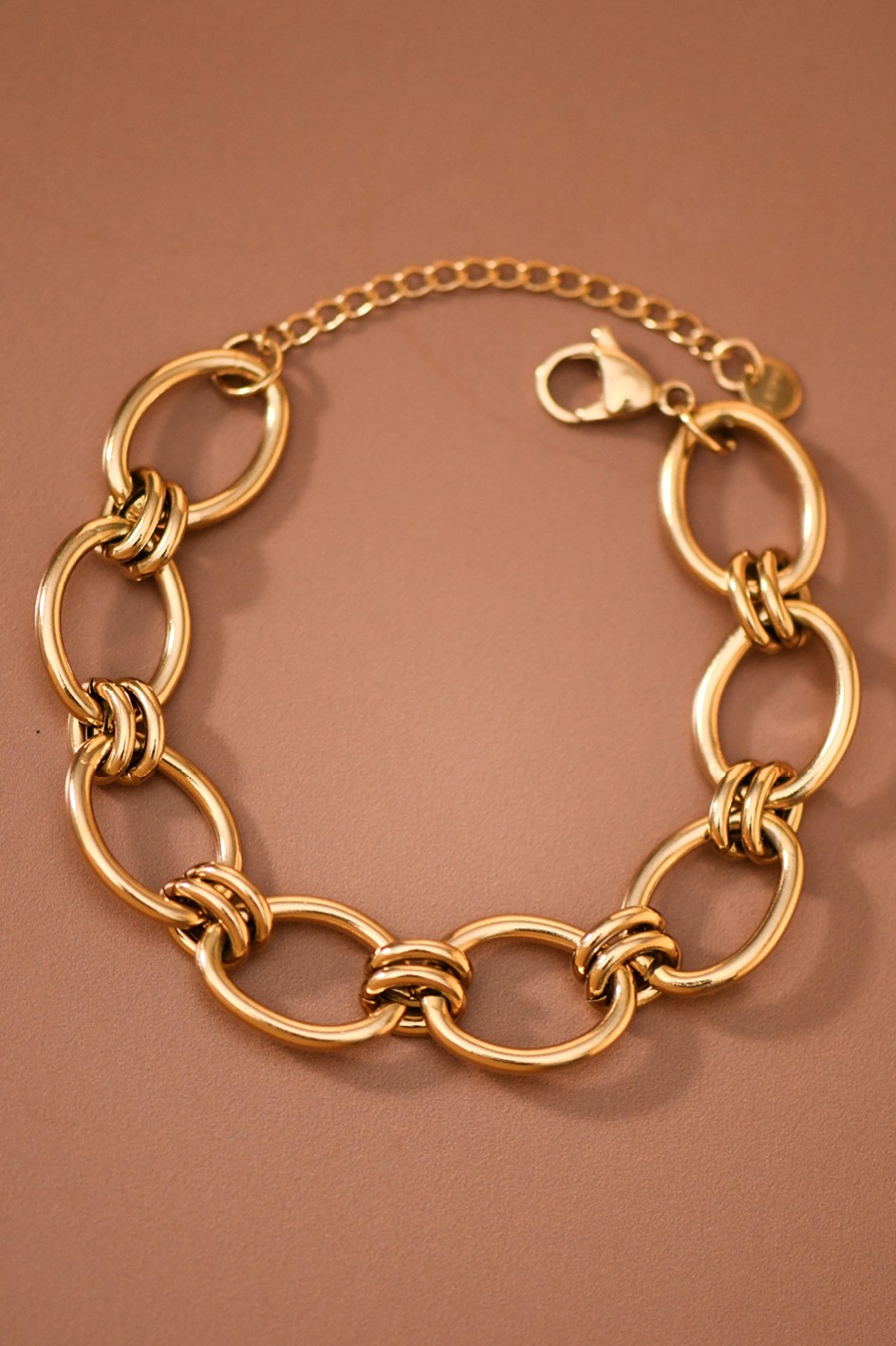 Gold Oval Link Bracelet